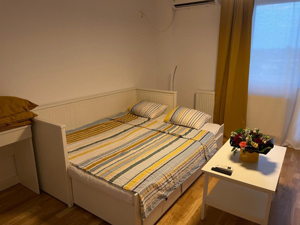 Deluxe Single Room Apartament Bragadiru Extérieur photo