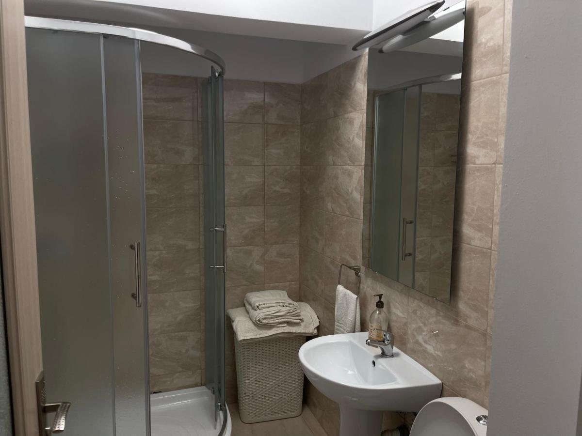 Deluxe Single Room Apartament Bragadiru Extérieur photo