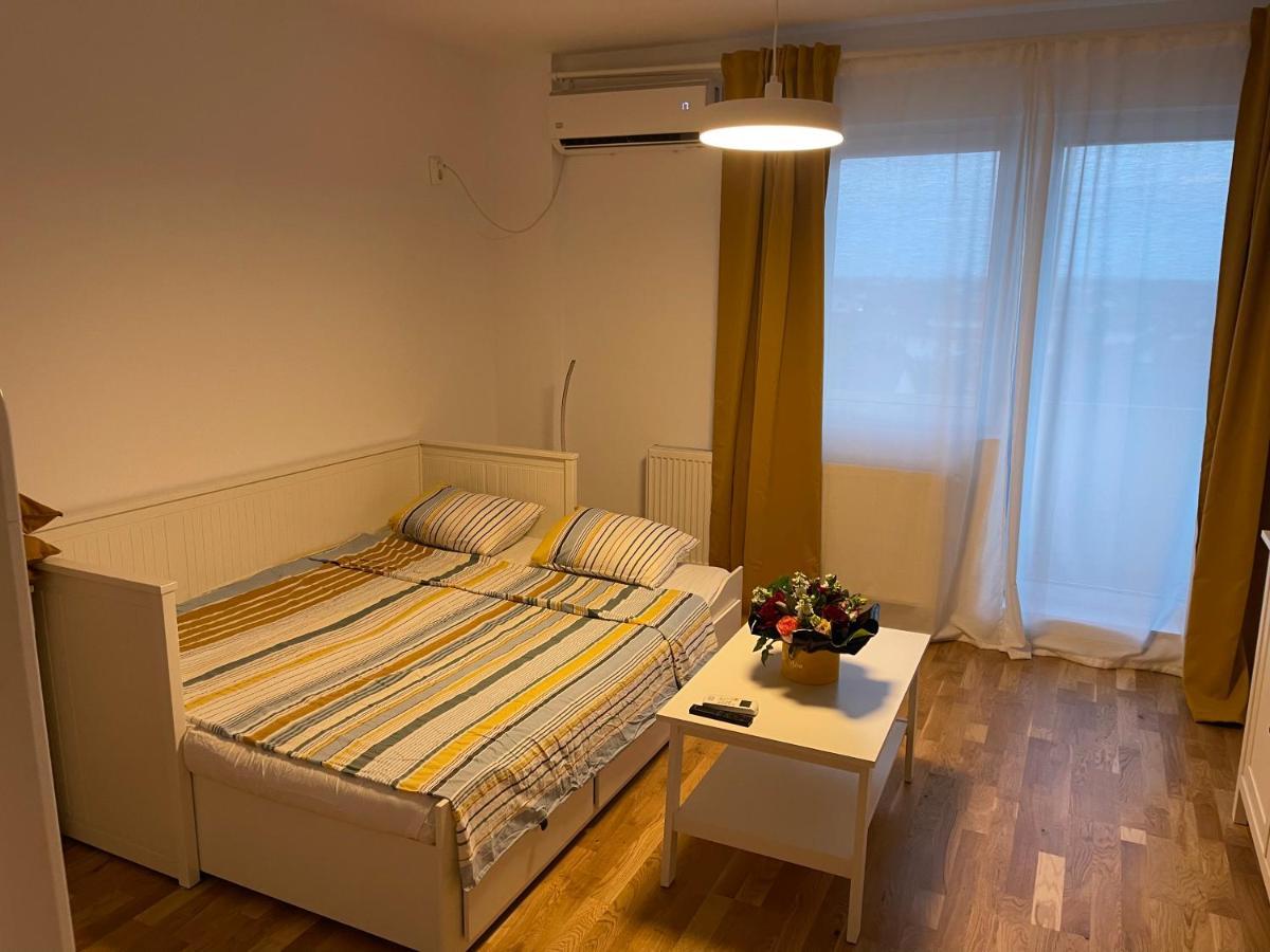 Deluxe Single Room Apartament Bragadiru Extérieur photo
